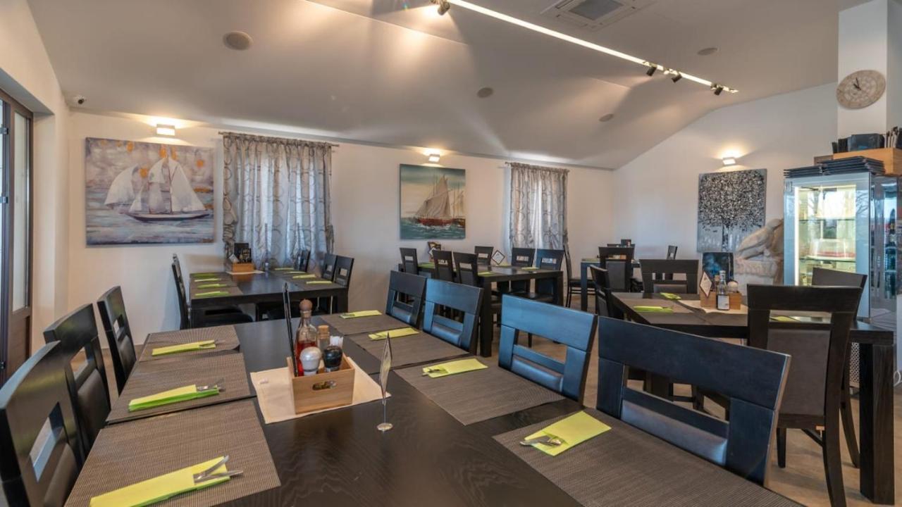 Apartments & Rooms Buble Trogir Buitenkant foto