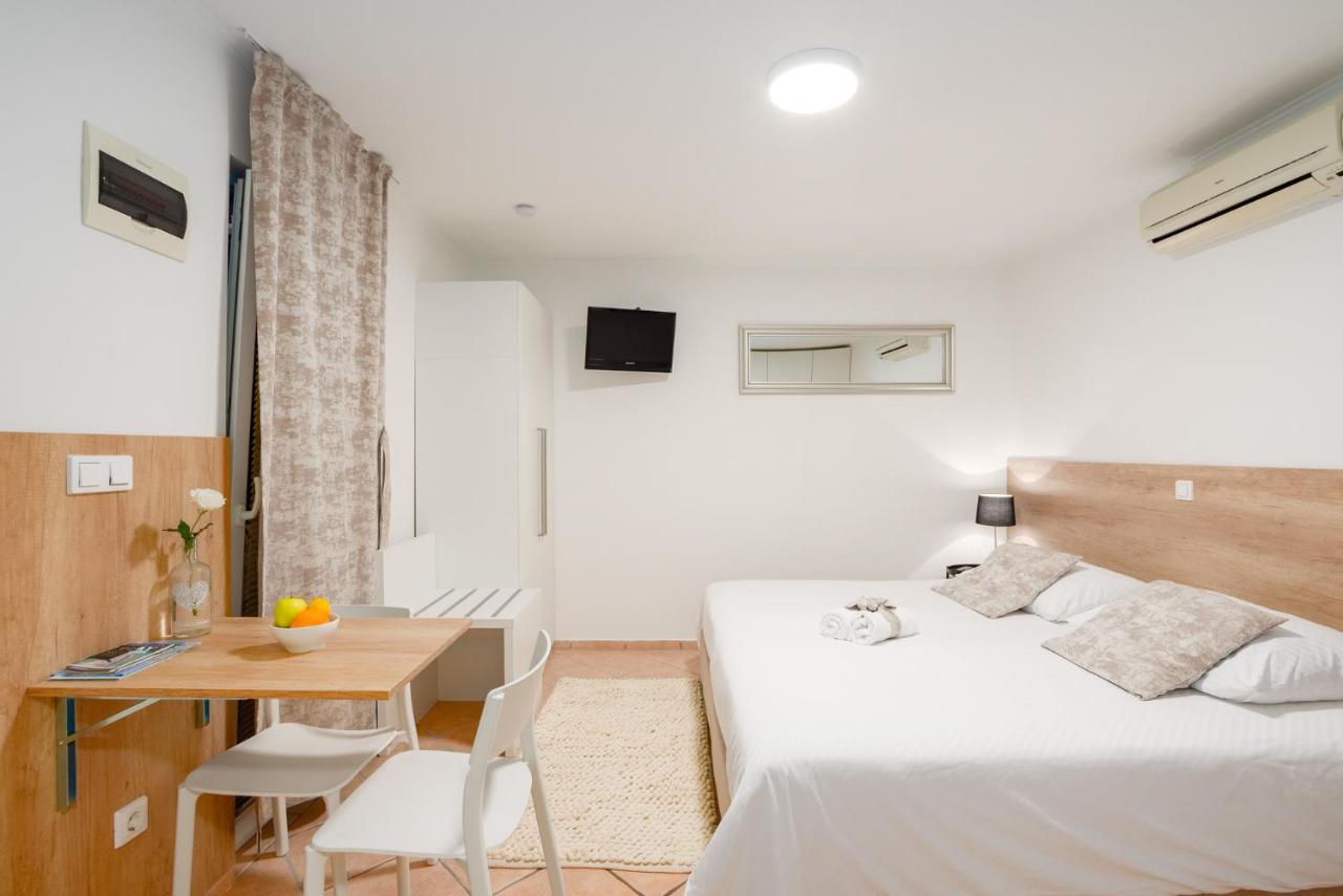 Apartments & Rooms Buble Trogir Buitenkant foto