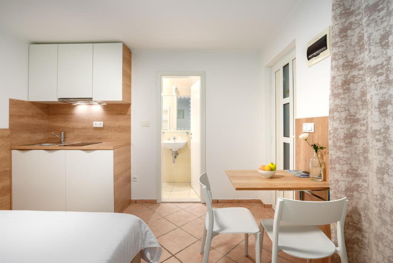 Apartments & Rooms Buble Trogir Buitenkant foto