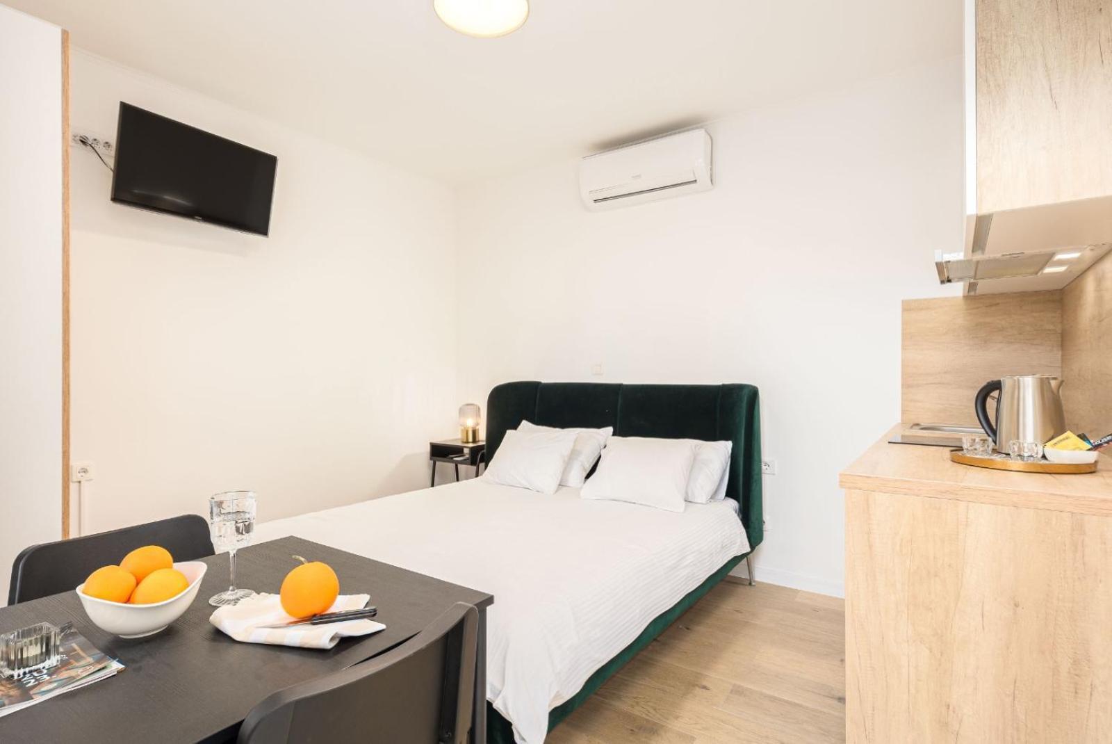 Apartments & Rooms Buble Trogir Buitenkant foto